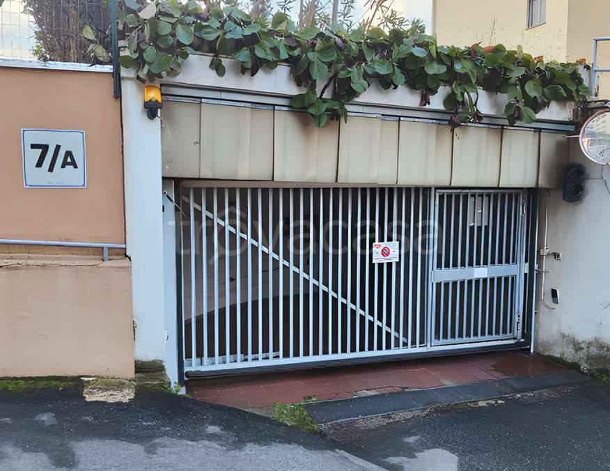 appartamento in vendita a Como in zona Borghi