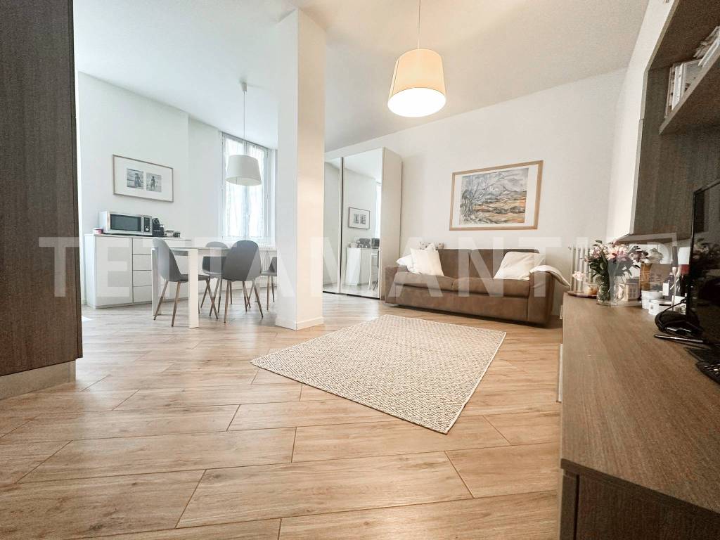 appartamento in vendita a Como in zona Via Milano