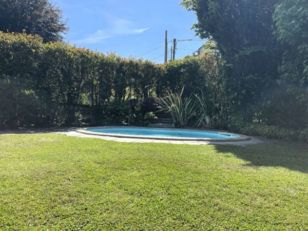 casa indipendente in vendita a Como in zona Acquanera