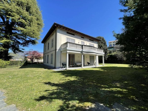 casa indipendente in vendita a Como in zona Acquanera