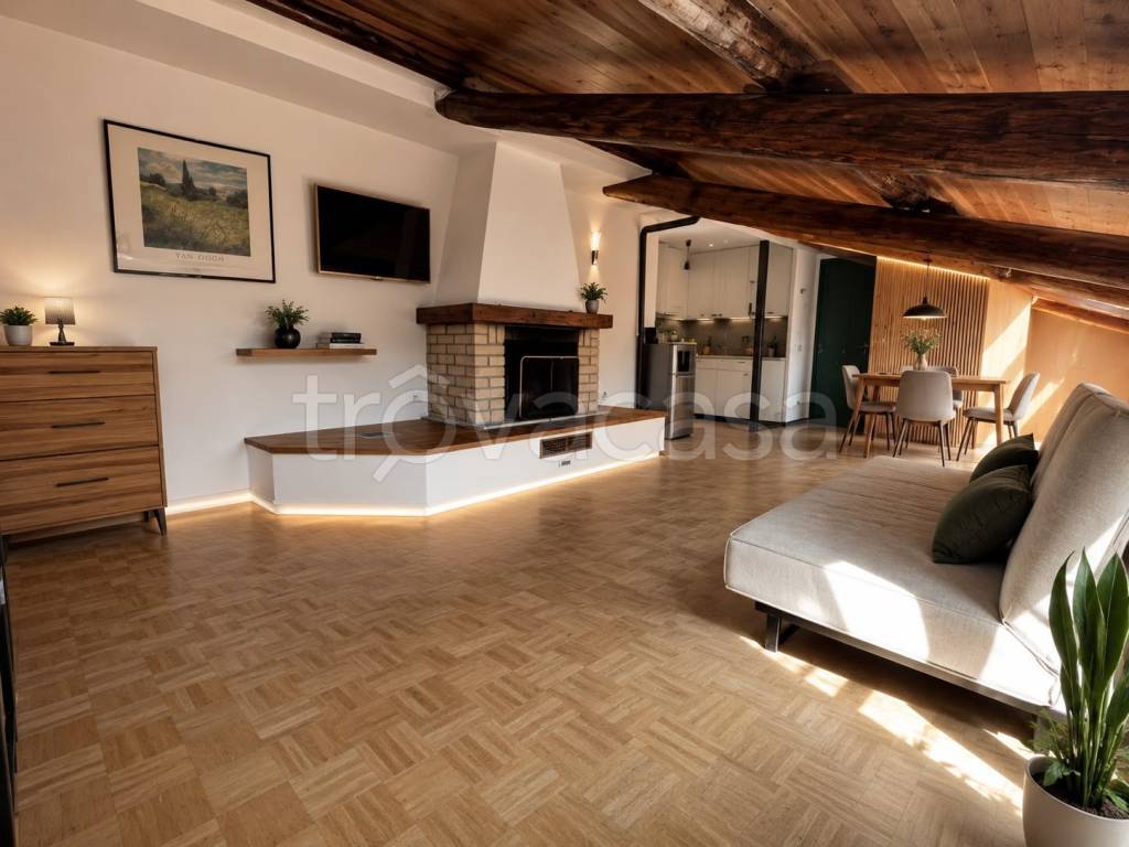 appartamento in vendita a Como in zona Sagnino