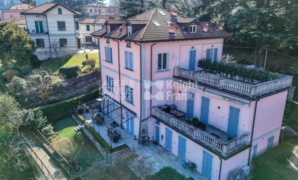 appartamento in vendita a Como in zona Caserme