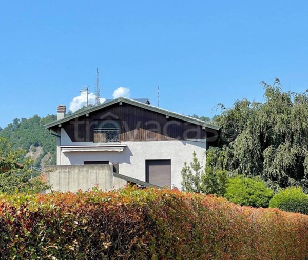casa indipendente in vendita a Como in zona Albate