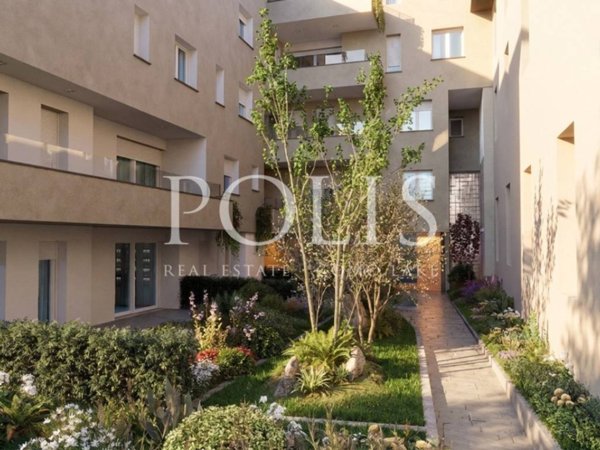 appartamento in vendita a Como in zona Borghi