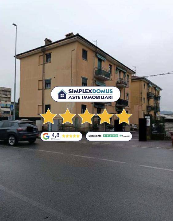 appartamento in vendita a Como in zona Camerlata