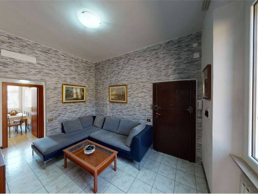 appartamento in vendita a Como in zona Rebbio