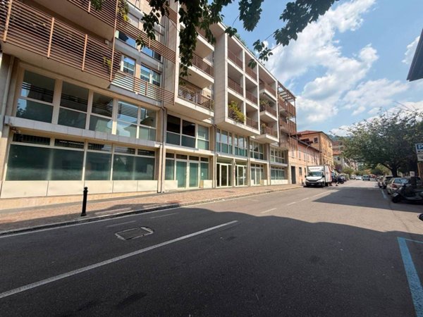 appartamento in vendita a Como in zona Borghi