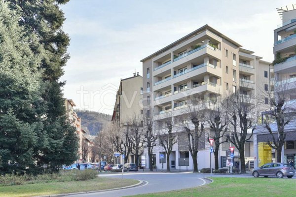 appartamento in vendita a Como in zona Borghi