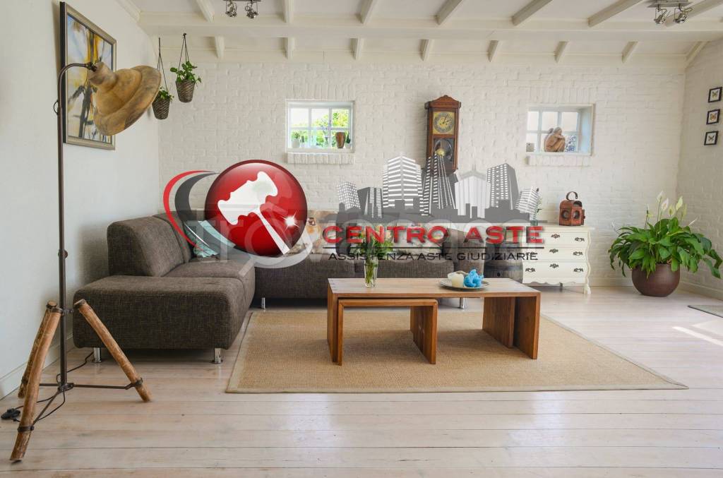 appartamento in vendita a Como in zona Valduce