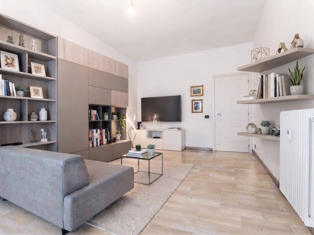 appartamento in vendita a Como in zona Borghi