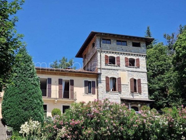 casa indipendente in vendita a Como