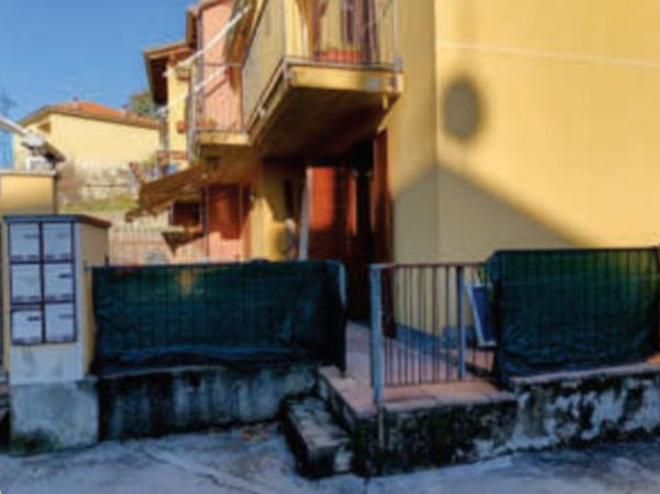 appartamento in vendita a Como in zona Prestino