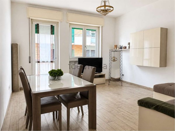 appartamento in vendita a Como in zona Ponte Chiasso