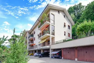 casa indipendente in vendita a Como in zona Ponte Chiasso