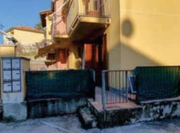 appartamento in vendita a Como in zona Prestino