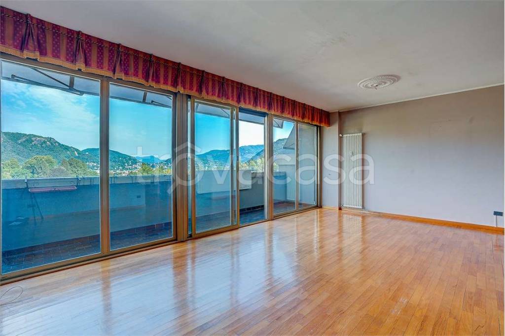appartamento in vendita a Como
