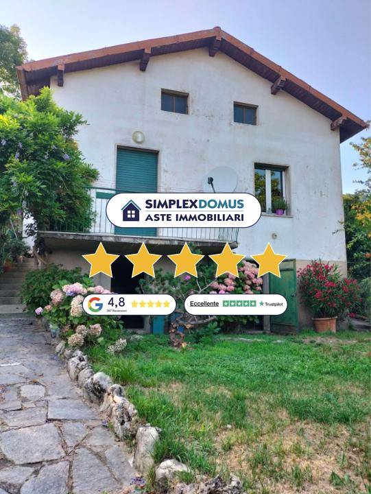 casa indipendente in vendita a Como in zona Civiglio
