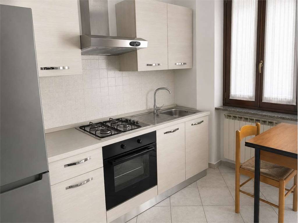 appartamento in vendita a Como in zona Lora