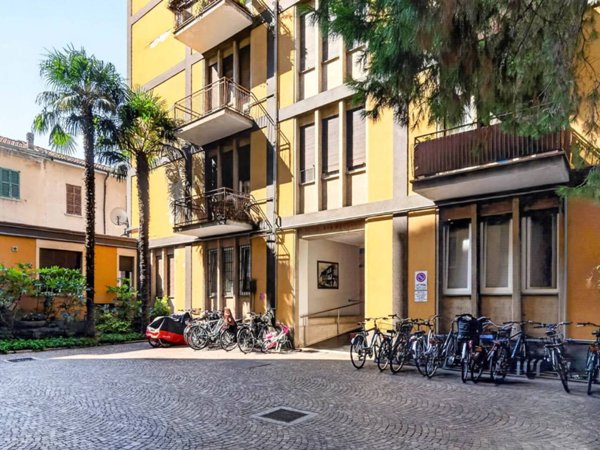 appartamento in vendita a Como in zona Como Centro