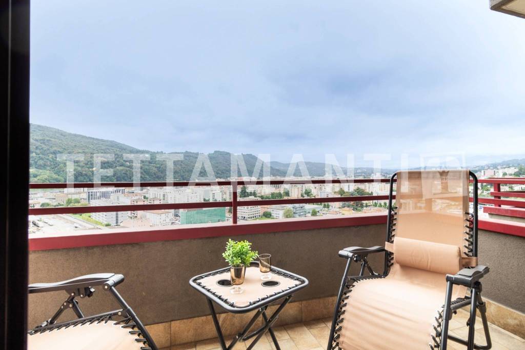 appartamento in vendita a Como in zona Ponte Chiasso
