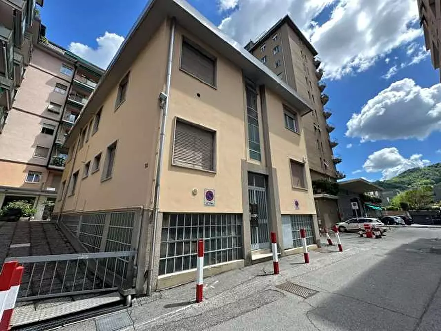 appartamento in vendita a Como in zona Borghi