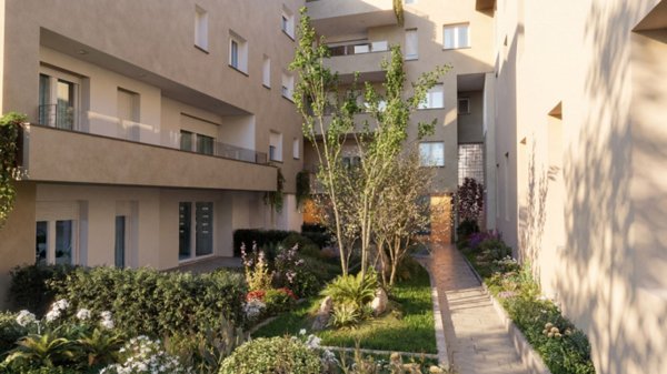 appartamento in vendita a Como in zona Borghi