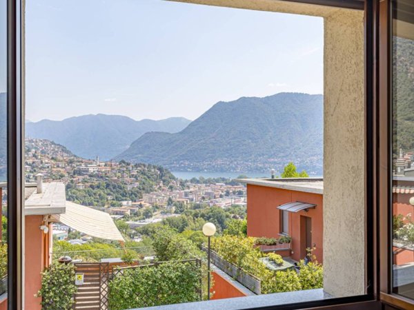 appartamento in vendita a Como in zona Sagnino