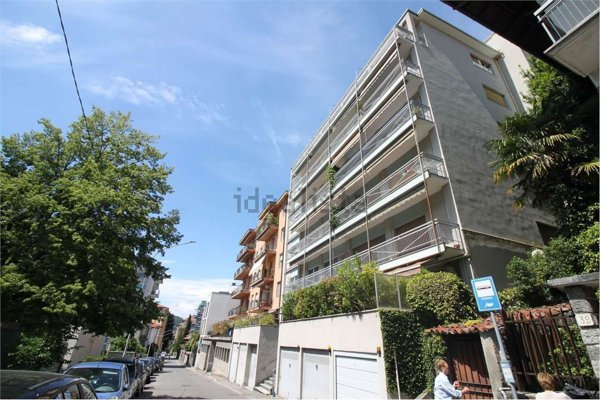 appartamento in vendita a Como in zona Como Centro