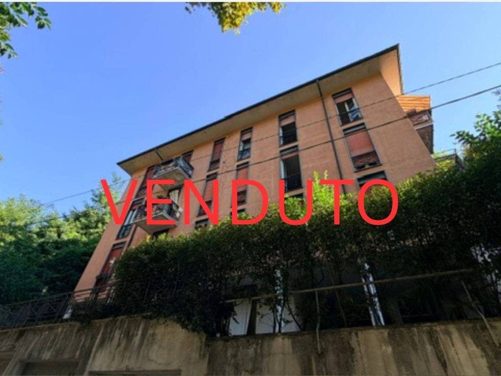 appartamento in vendita a Como in zona Villa Olmo