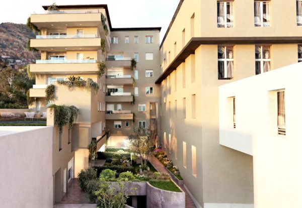 appartamento in vendita a Como in zona Como Centro