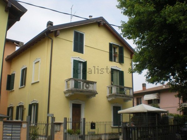 appartamento in vendita a Como in zona Rebbio