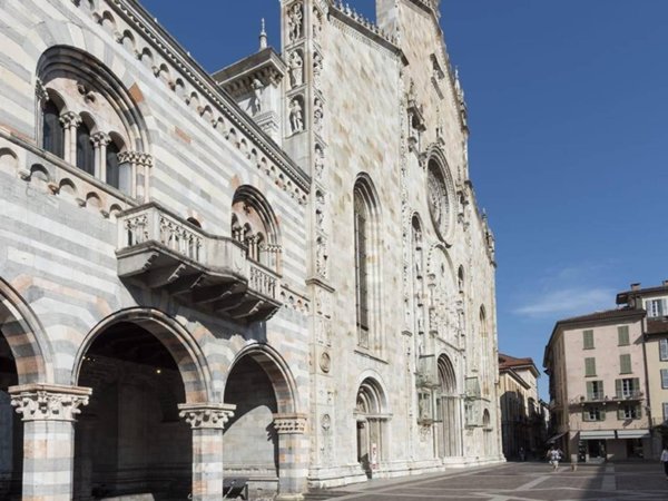 appartamento in vendita a Como in zona Como Centro