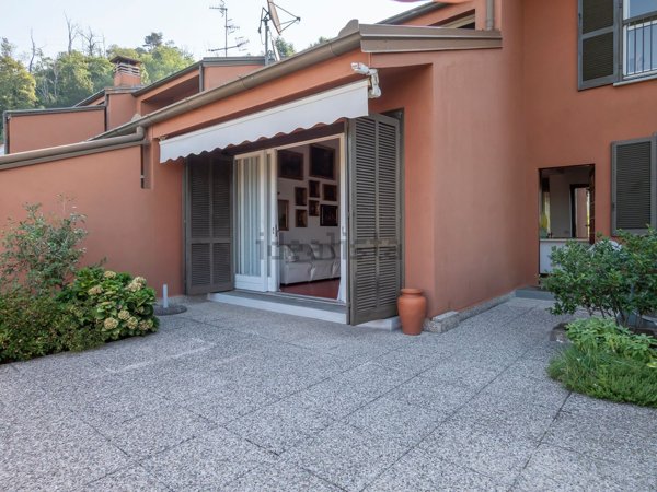 casa indipendente in vendita a Como in zona Mandruzza