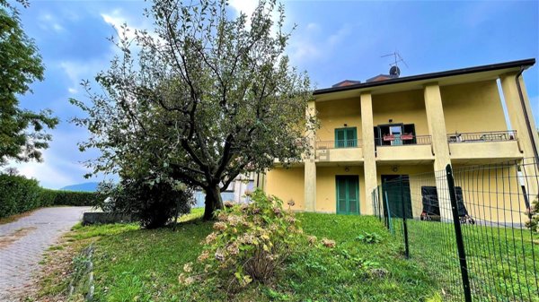 casa indipendente in vendita a Como in zona Camnago Volta