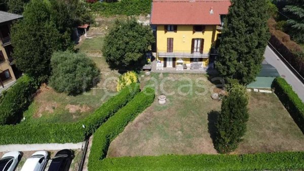 casa indipendente in vendita a Como in zona Breccia