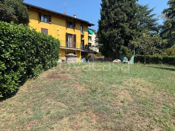 appartamento in vendita a Como in zona Breccia