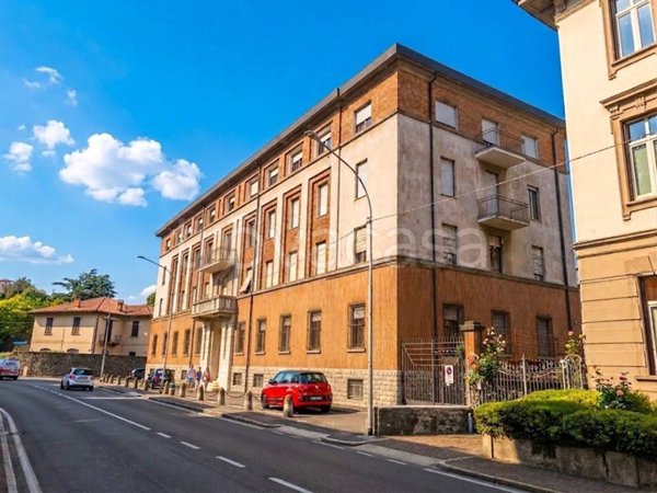 appartamento in vendita a Como in zona Como Centro