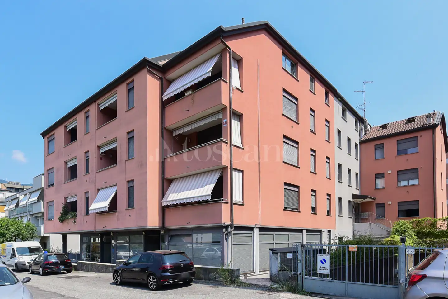 appartamento in vendita a Como in zona Salita dei Cappuccini