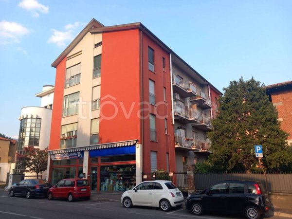 appartamento in vendita a Como in zona Camerlata