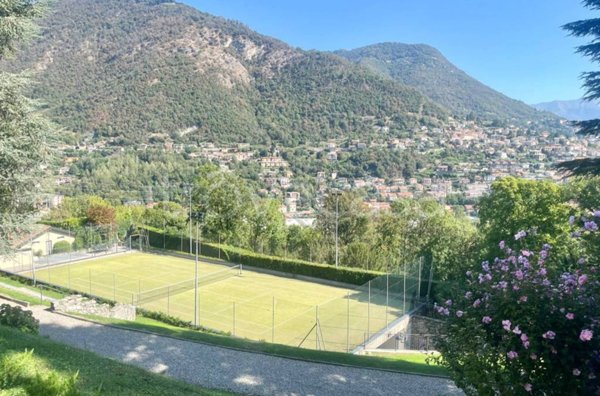 appartamento in vendita a Como in zona Sagnino