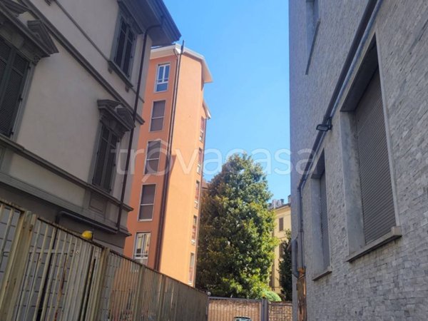 appartamento in vendita a Como in zona Piazza Volta