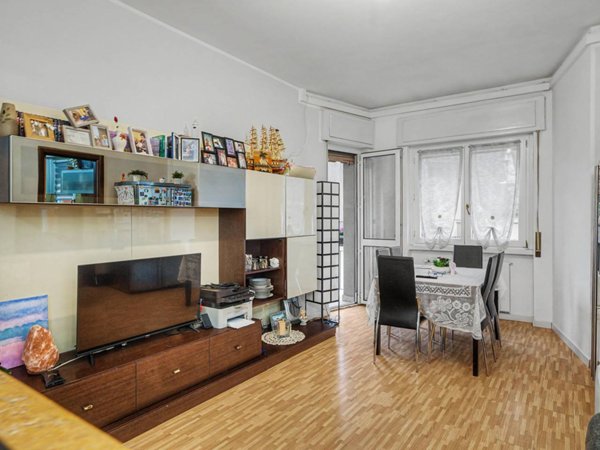 appartamento in vendita a Como in zona Acquanera