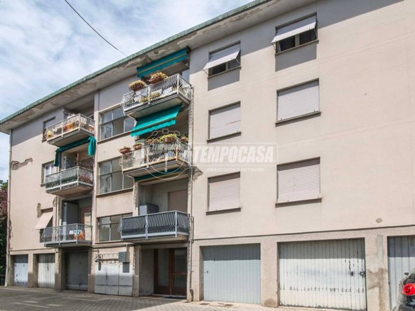 appartamento in vendita a Como in zona Albate