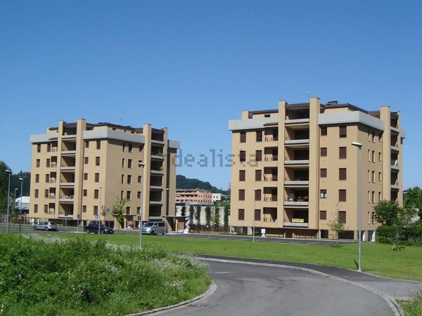 appartamento in vendita a Como in zona Camerlata
