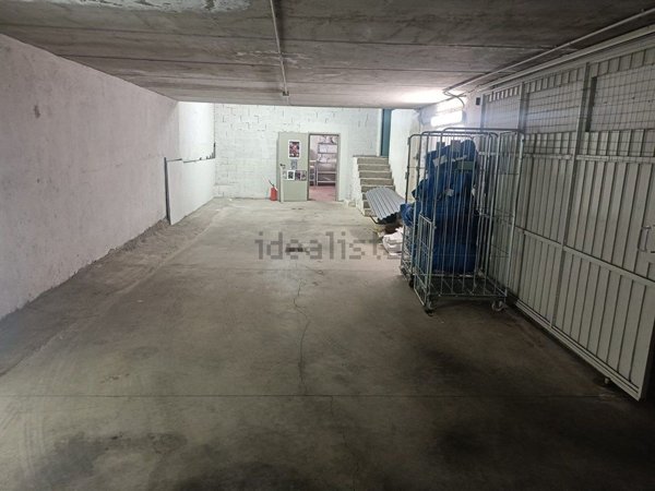box auto in vendita a Como in zona Rebbio