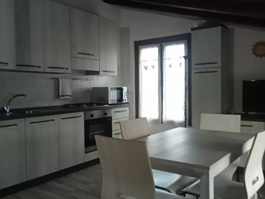 appartamento in vendita a Como in zona Borghi