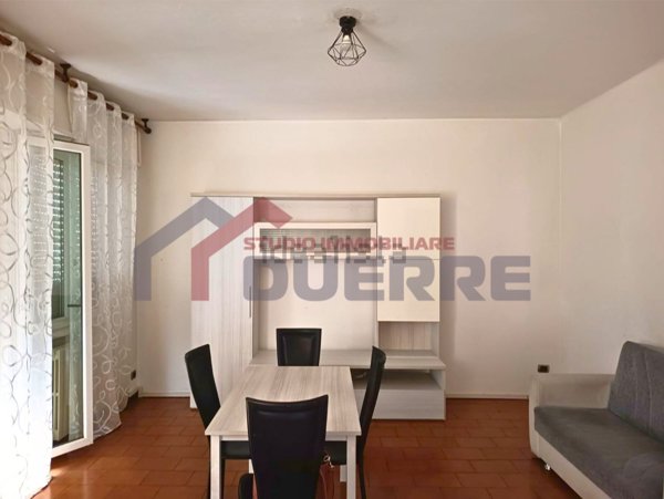 appartamento in vendita a Como in zona Muggiò
