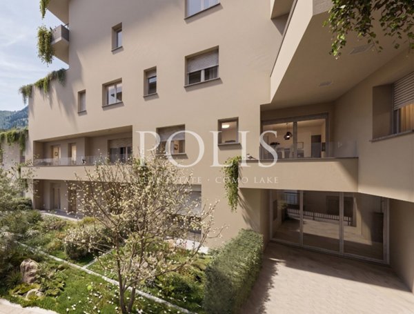 appartamento in vendita a Como in zona Borghi