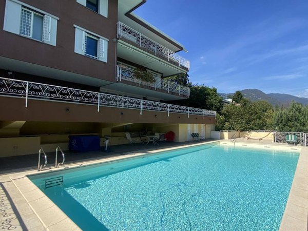 appartamento in vendita a Como in zona Tavernola