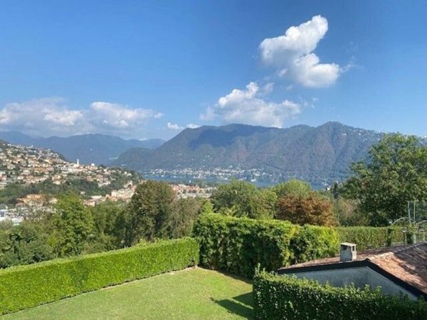 appartamento in vendita a Como in zona Sagnino